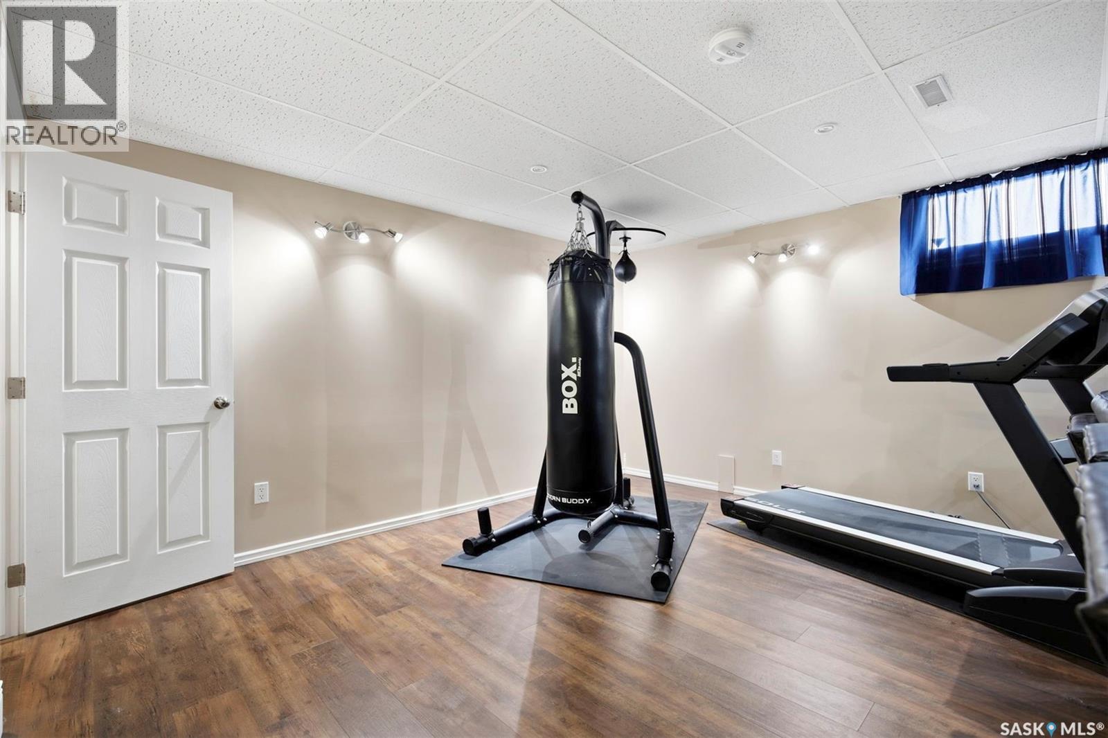 1224 Crescent BOULEVARD - 27
