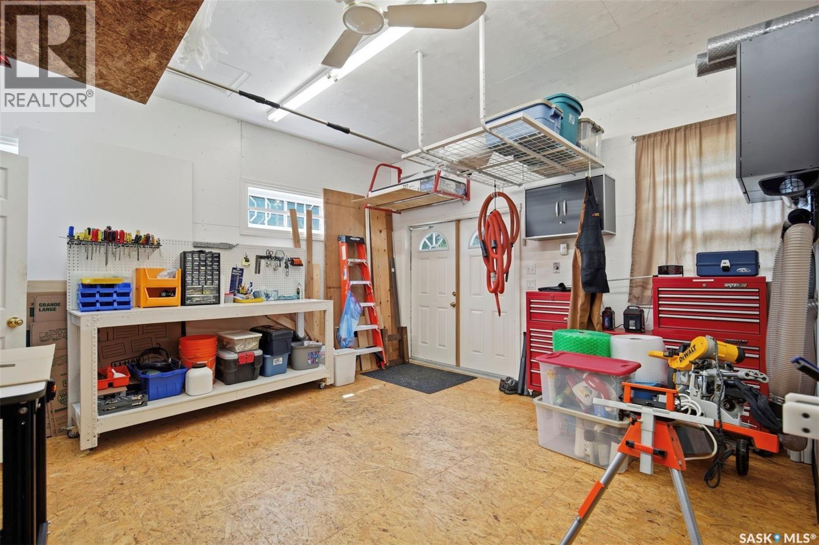 1224 Crescent BOULEVARD - 34