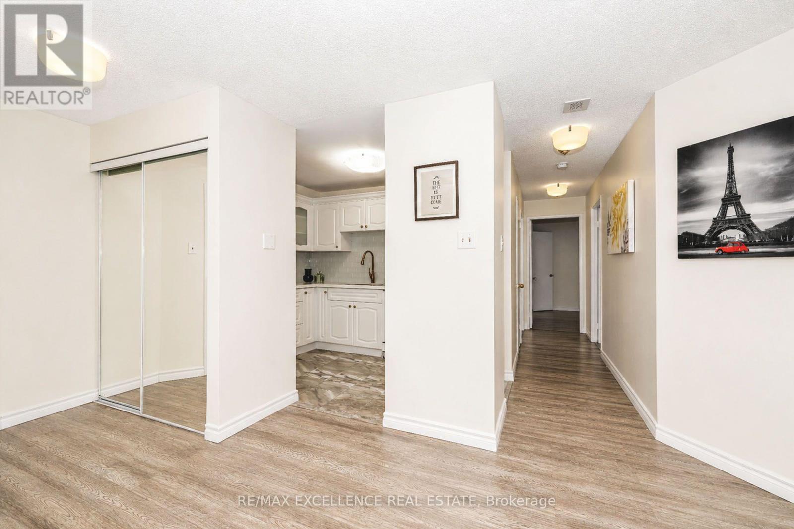 #202 4205 SHIPP DRIVE - Image 15