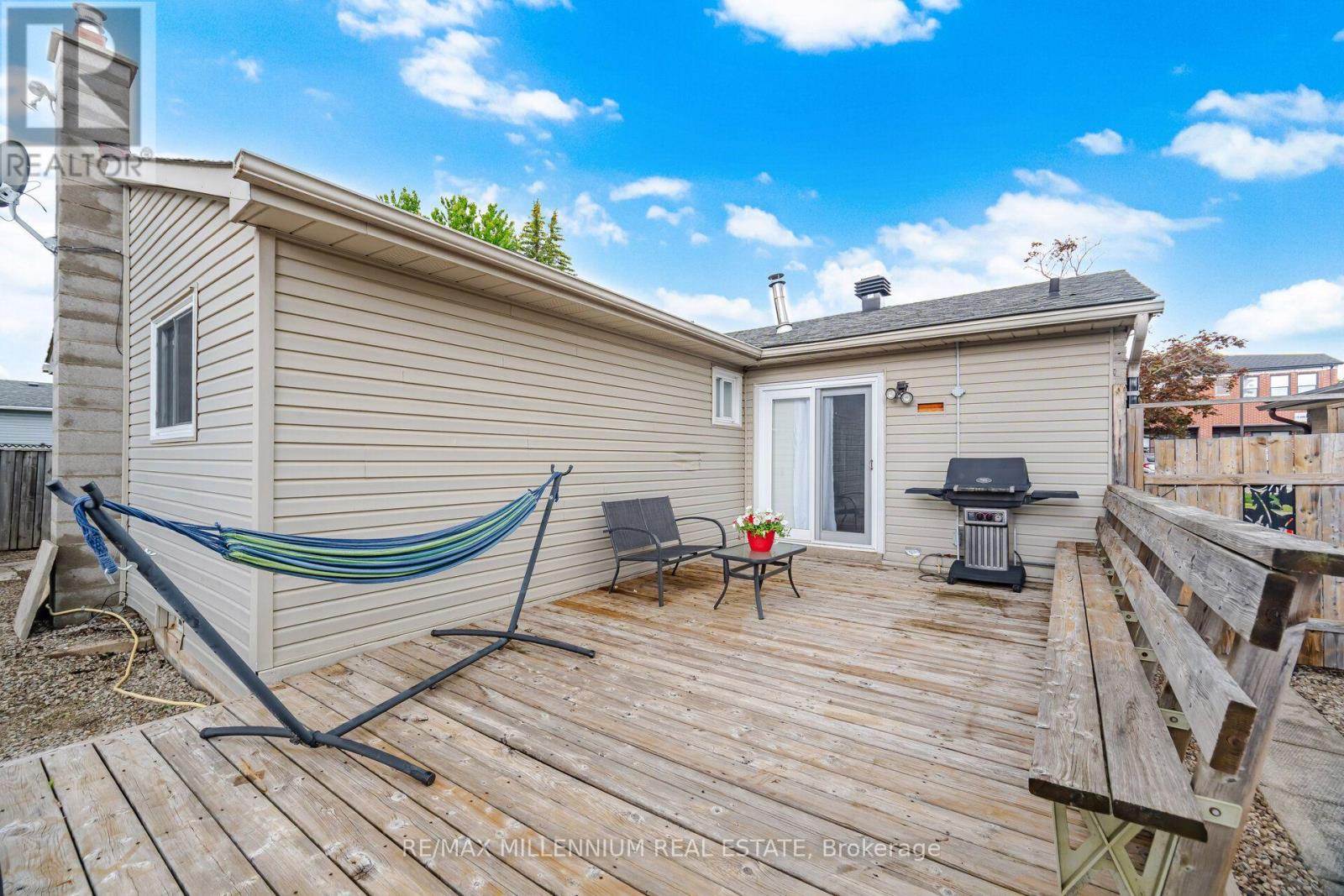 16 BRENDA BOULEVARD - 46