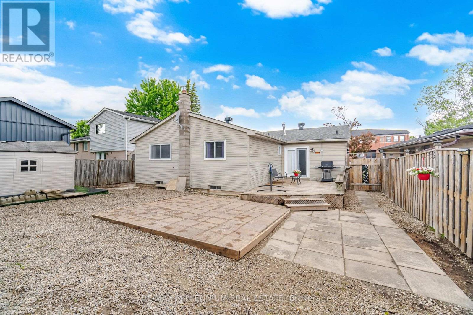 16 BRENDA BOULEVARD - 47