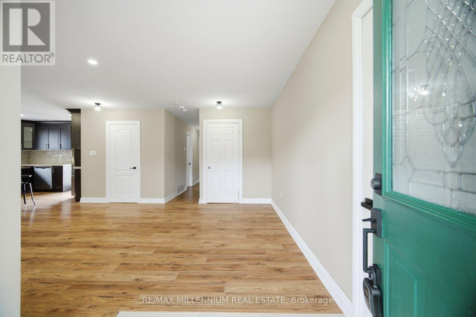 16 BRENDA BOULEVARD - 6