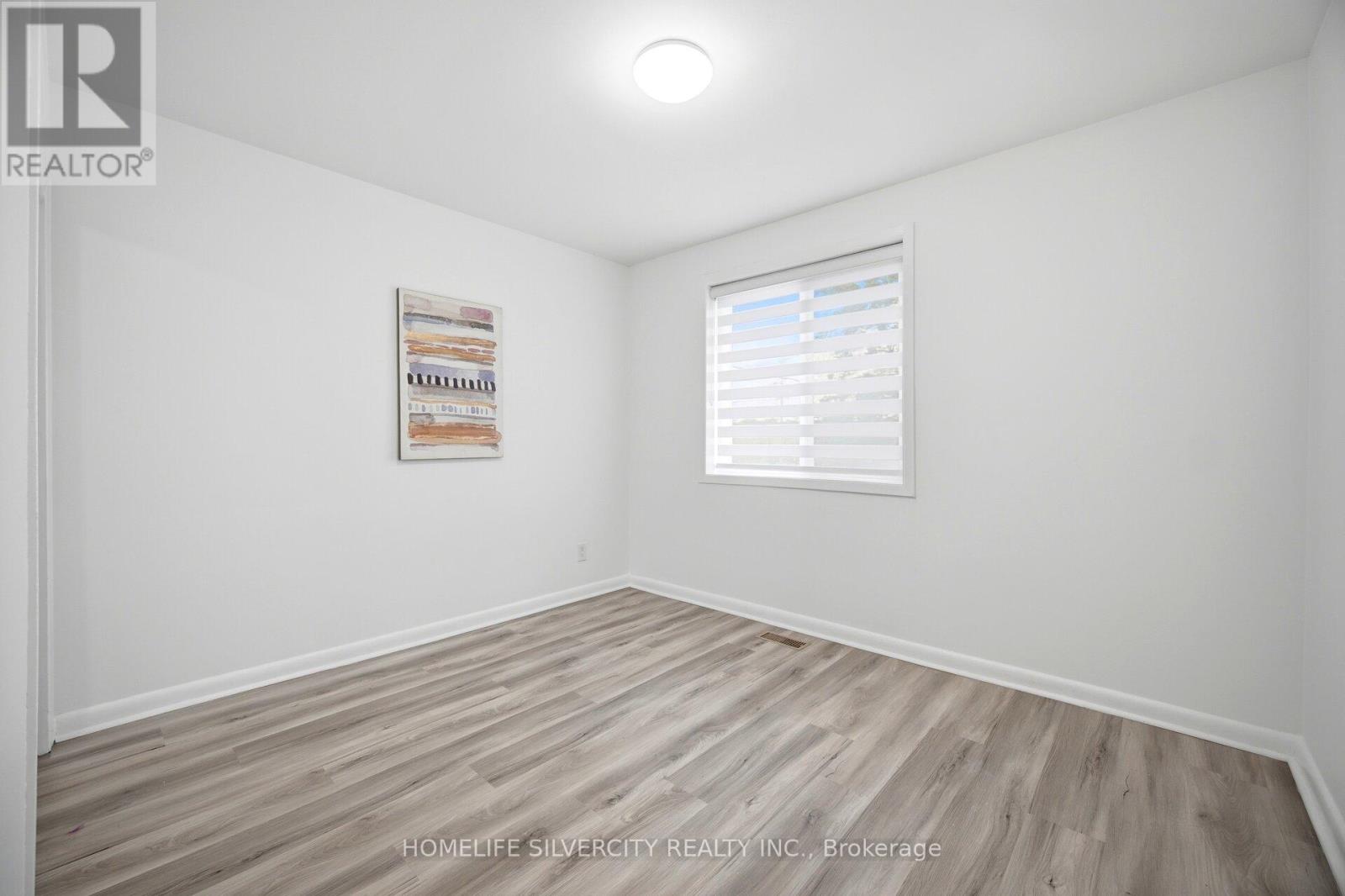 29 BROOKMERE ROAD - 27