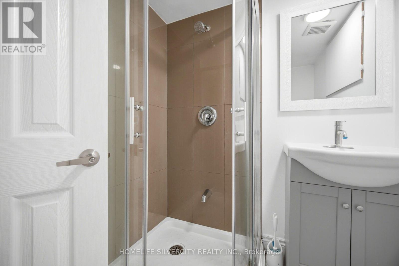 29 BROOKMERE ROAD - 38