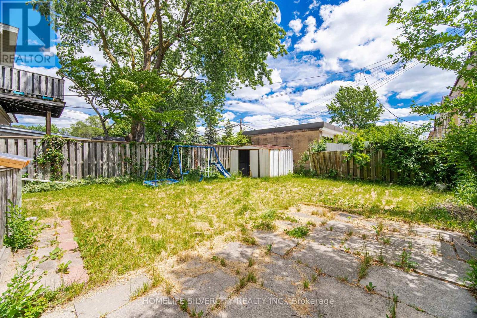 29 BROOKMERE ROAD - 40