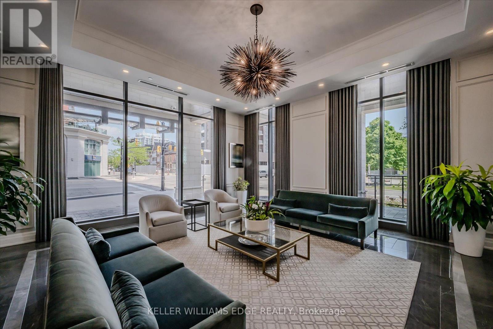 #202 2060 LAKESHORE ROAD - 3