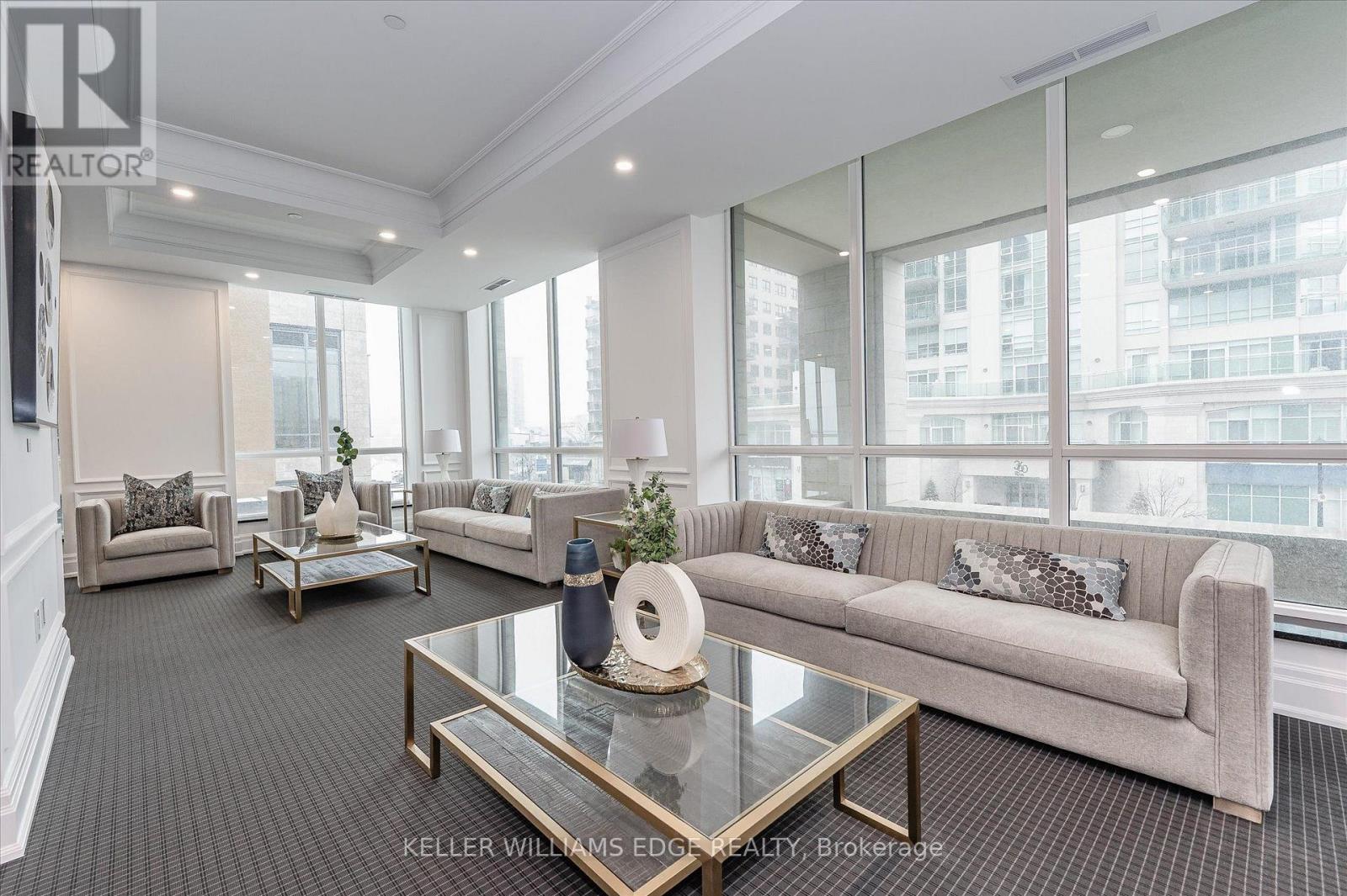 #202 2060 LAKESHORE ROAD - 4
