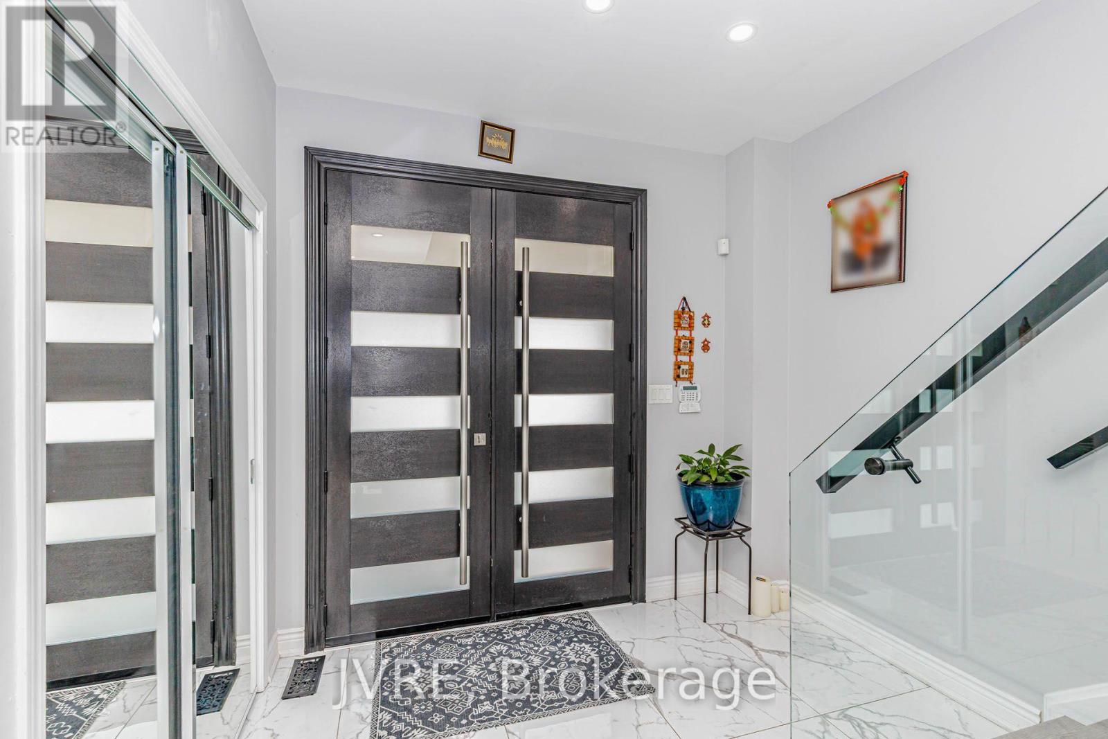 12 PEPPERMINT CLOSE - 5