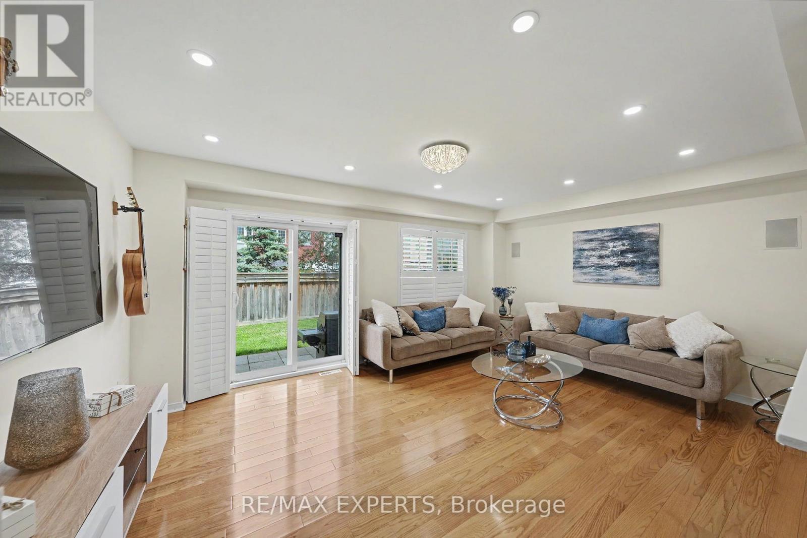14 LOTUS STREET - 17