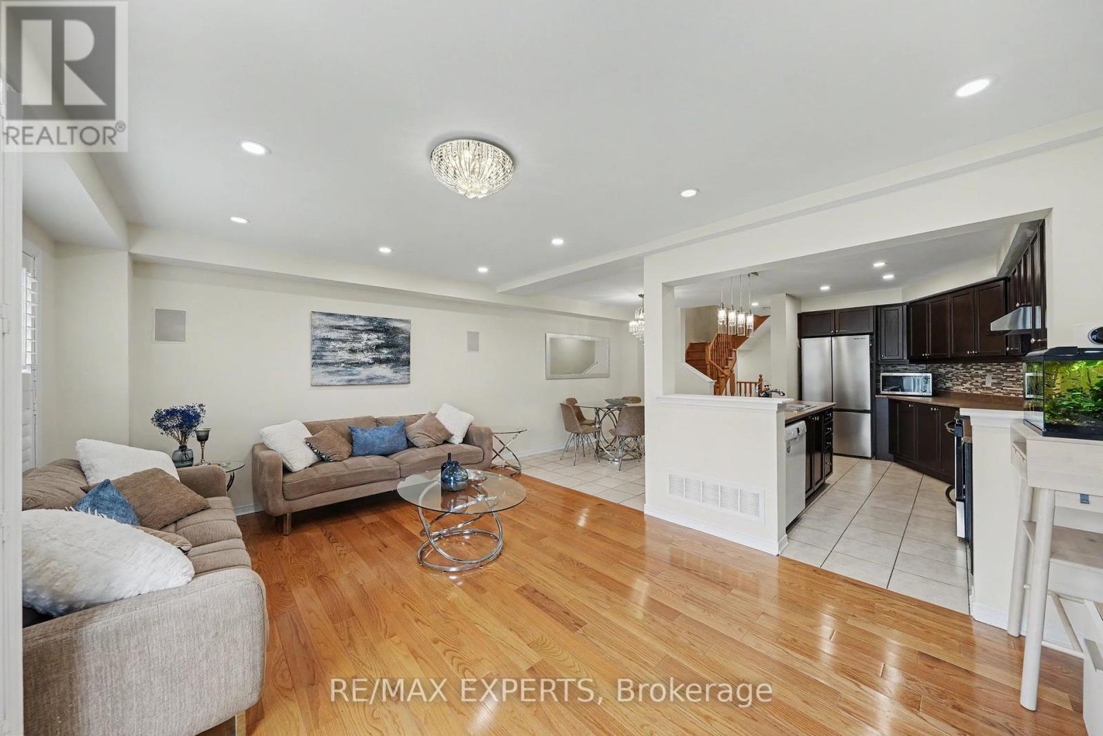 14 LOTUS STREET - 18