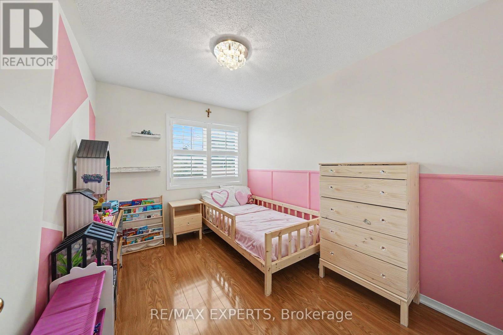 14 LOTUS STREET - 25