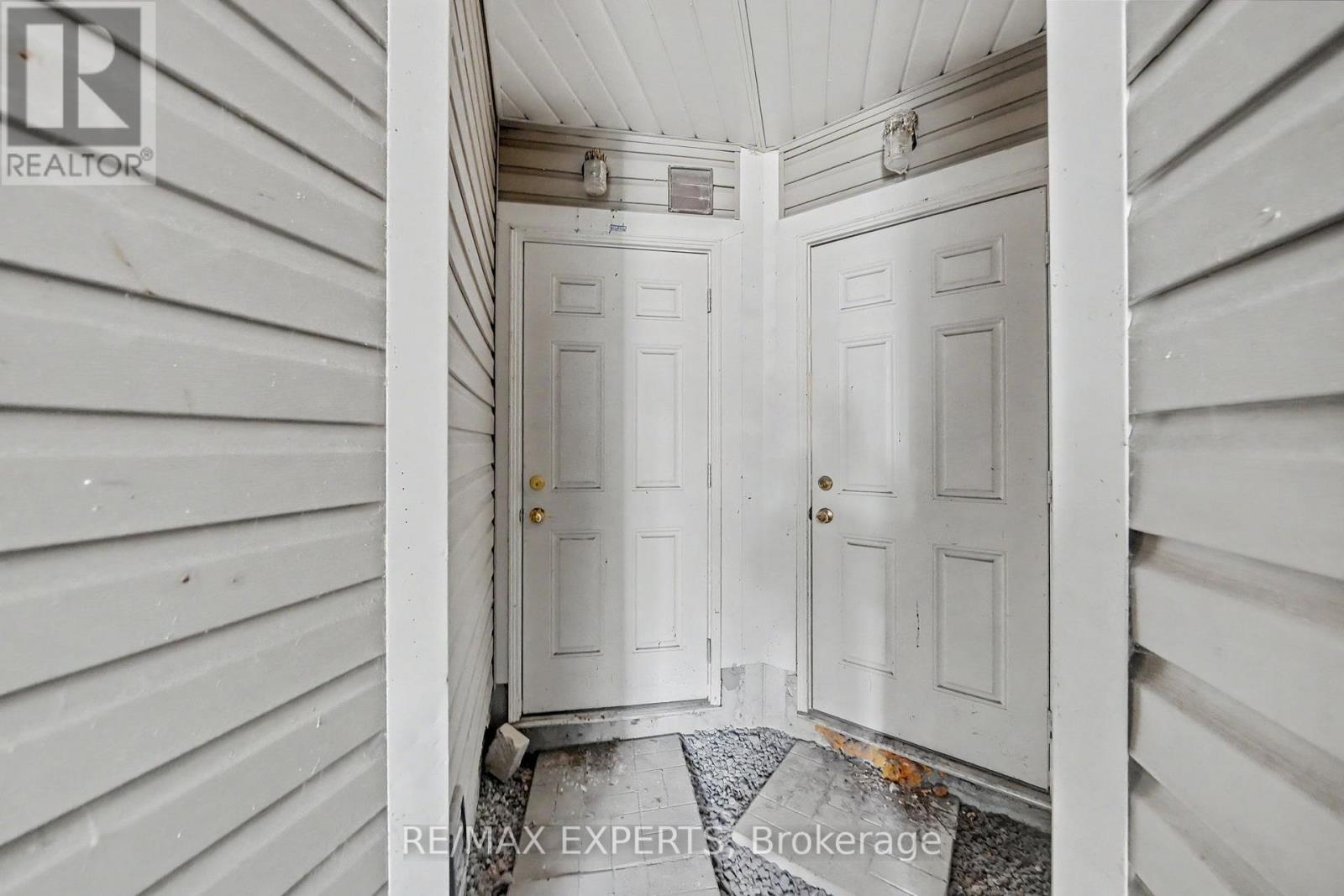 14 LOTUS STREET - 34