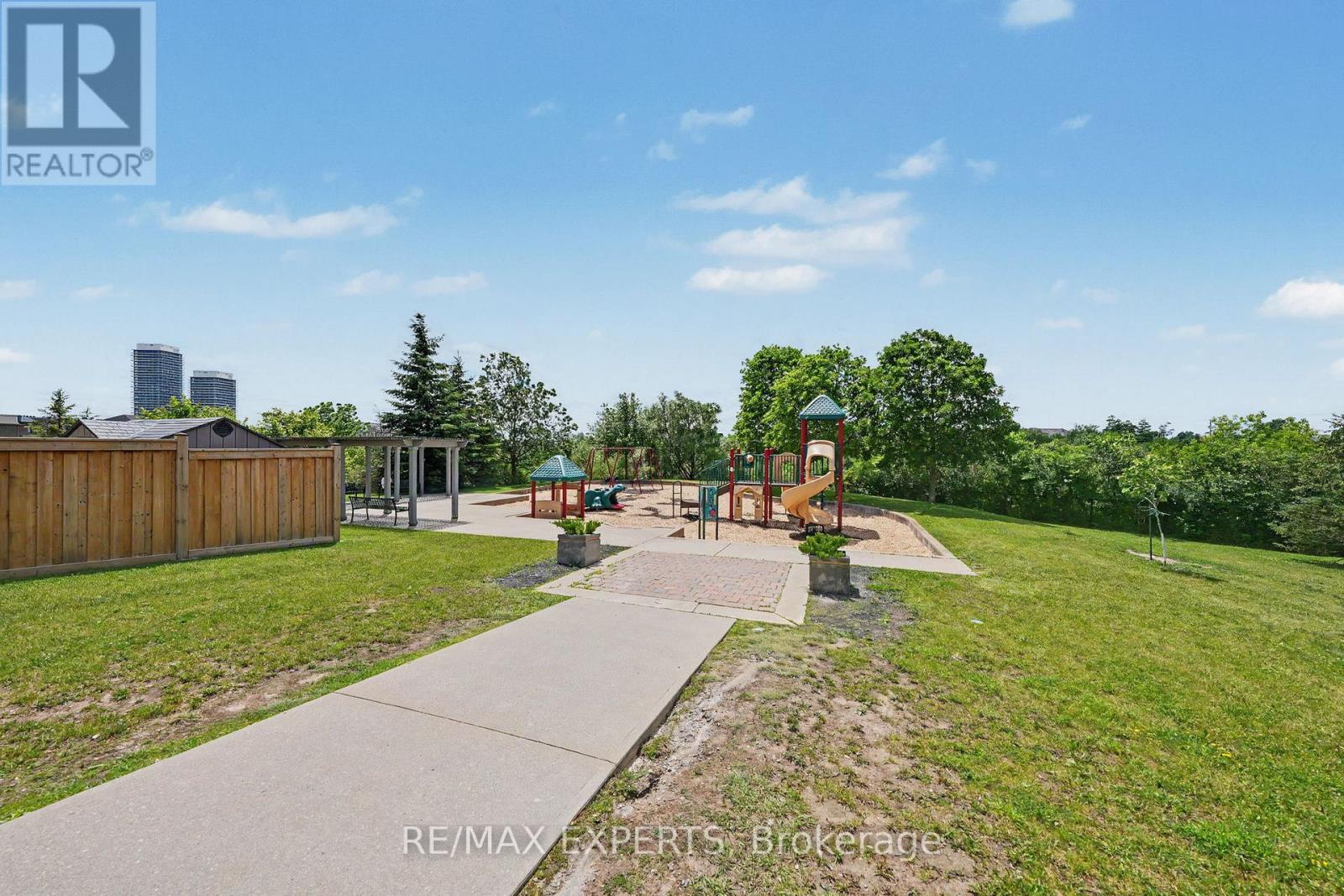 14 LOTUS STREET - 5