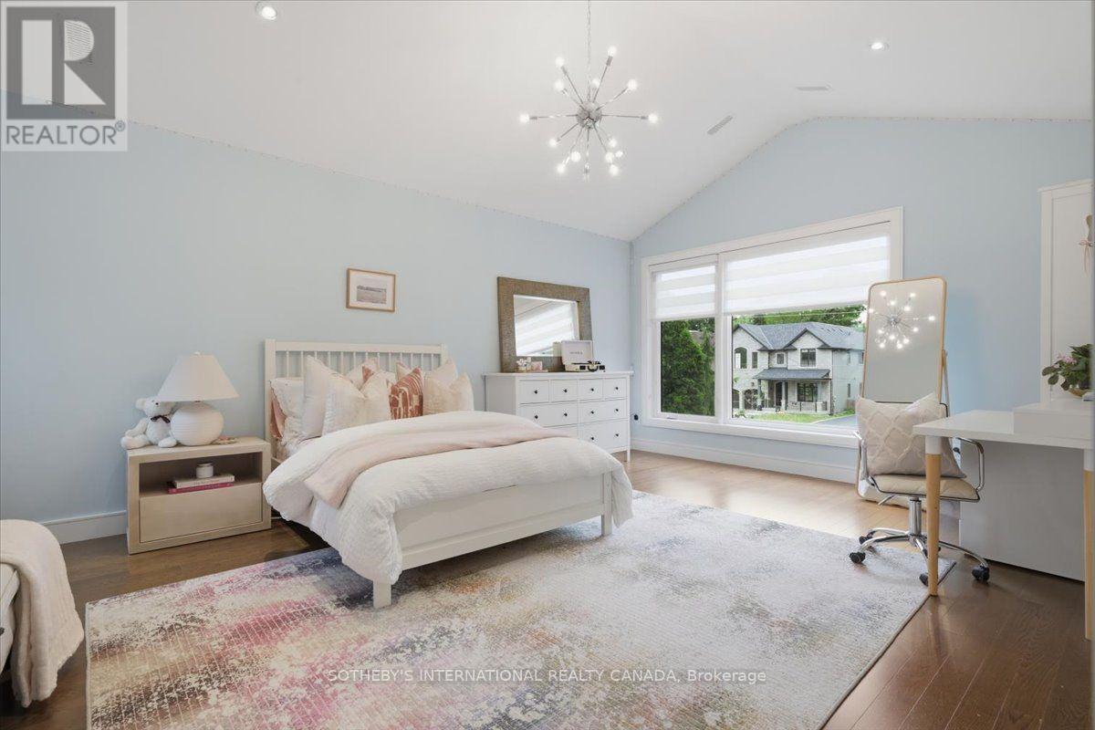 102 CUMBERLAND DRIVE - 24