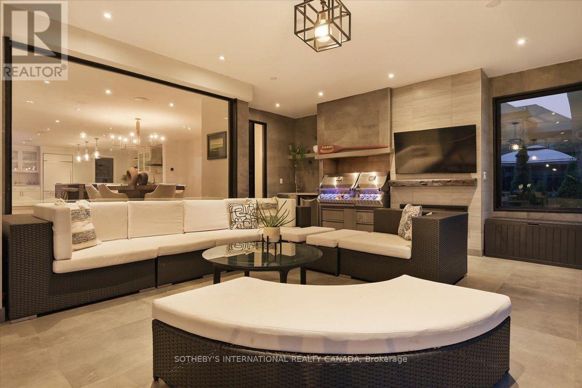 102 CUMBERLAND DRIVE - 36