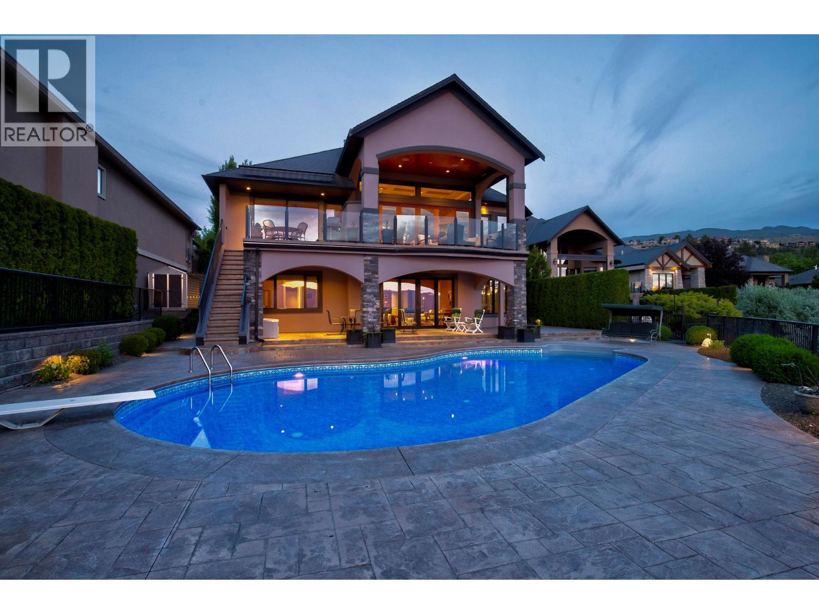 726 Marin Crescent - 4