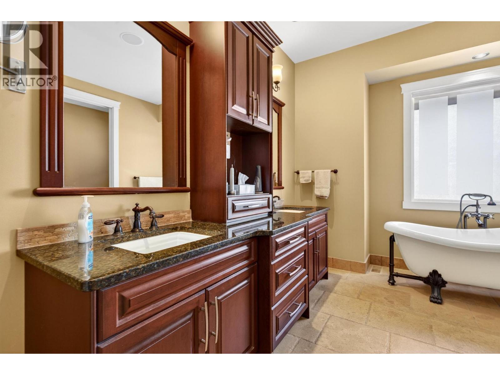 726 Marin Crescent - 26