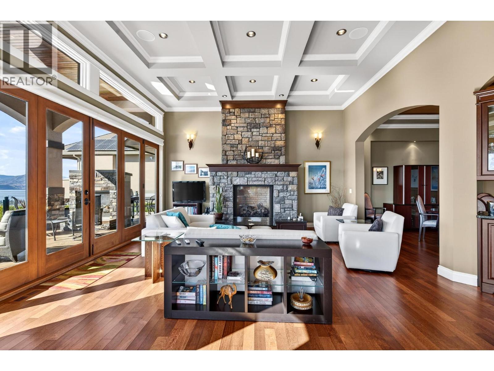 726 Marin Crescent - 14