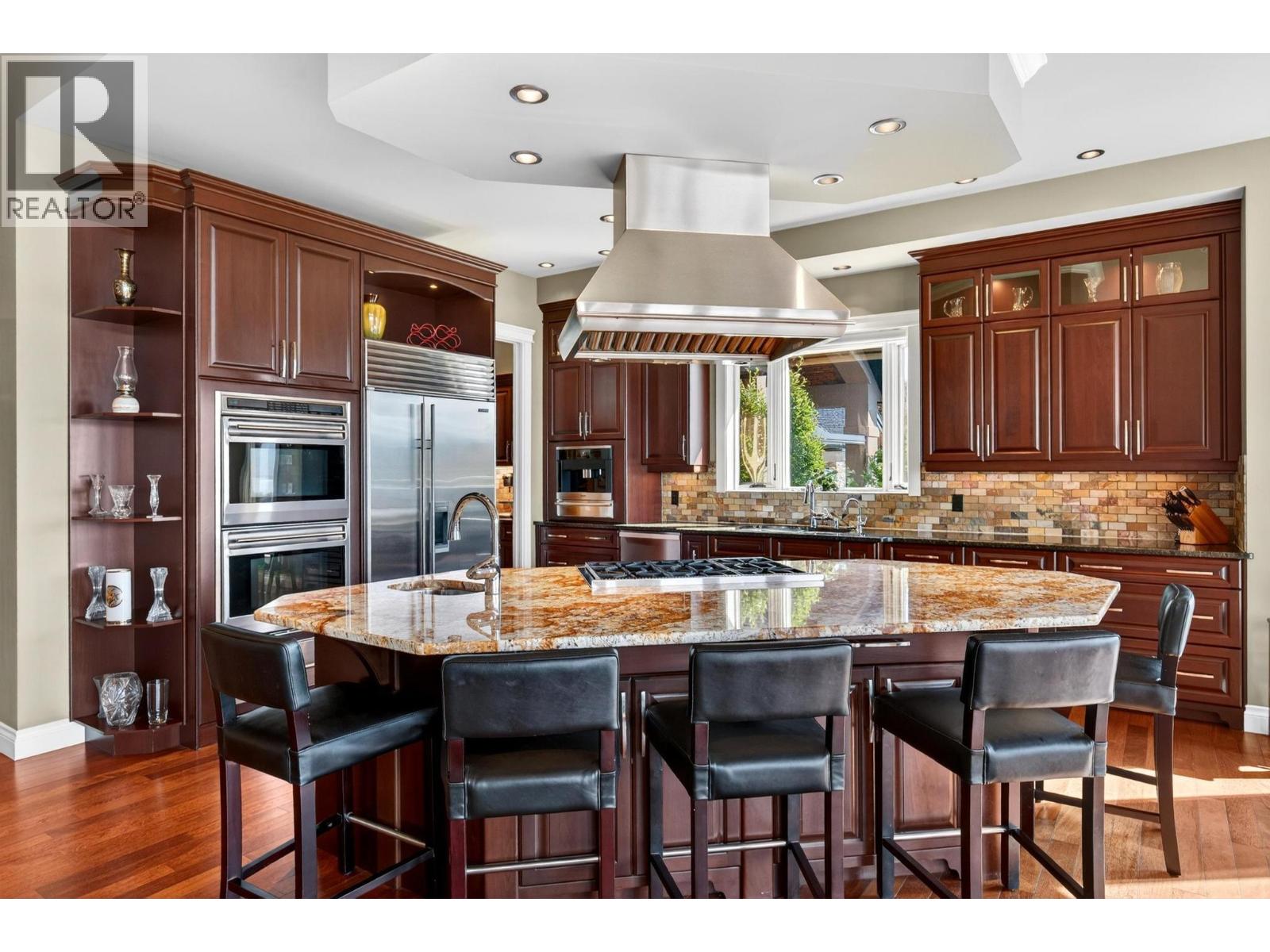 726 Marin Crescent - 9