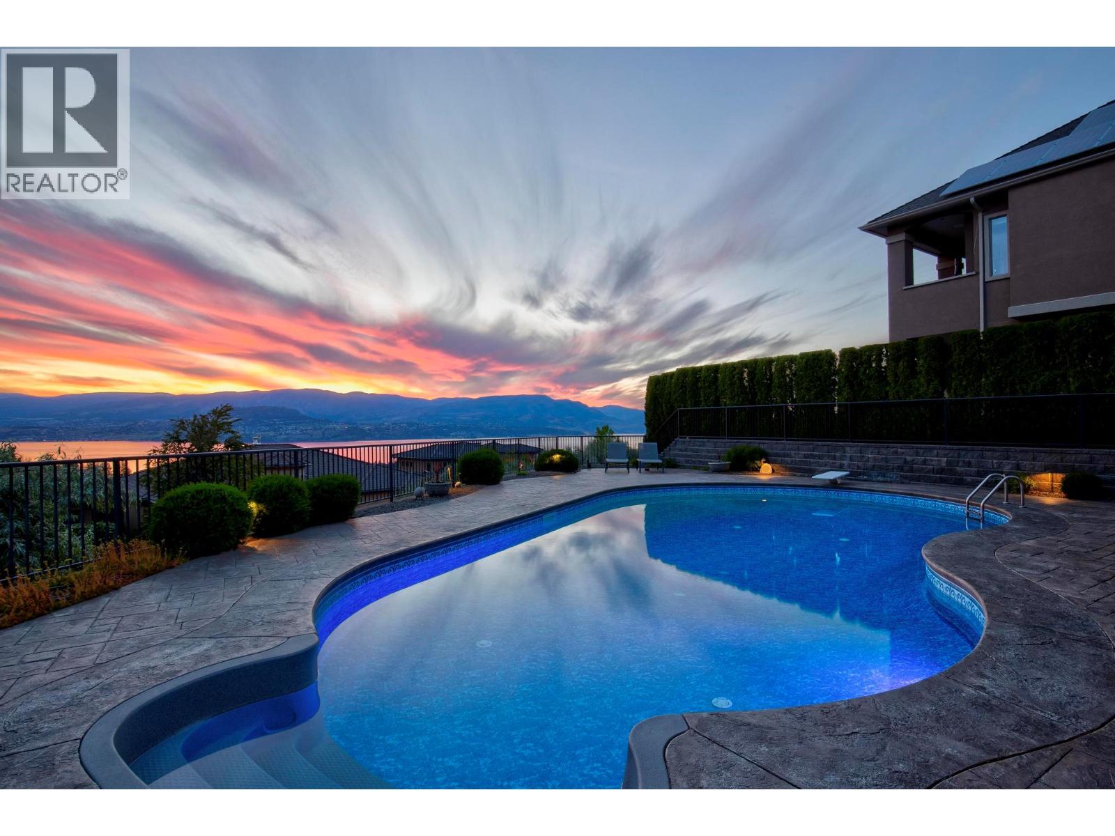 726 Marin Crescent - 3