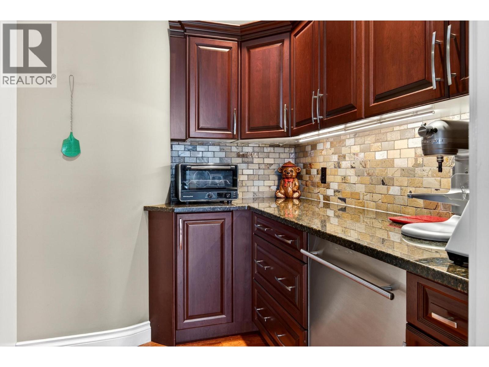 726 Marin Crescent - 11