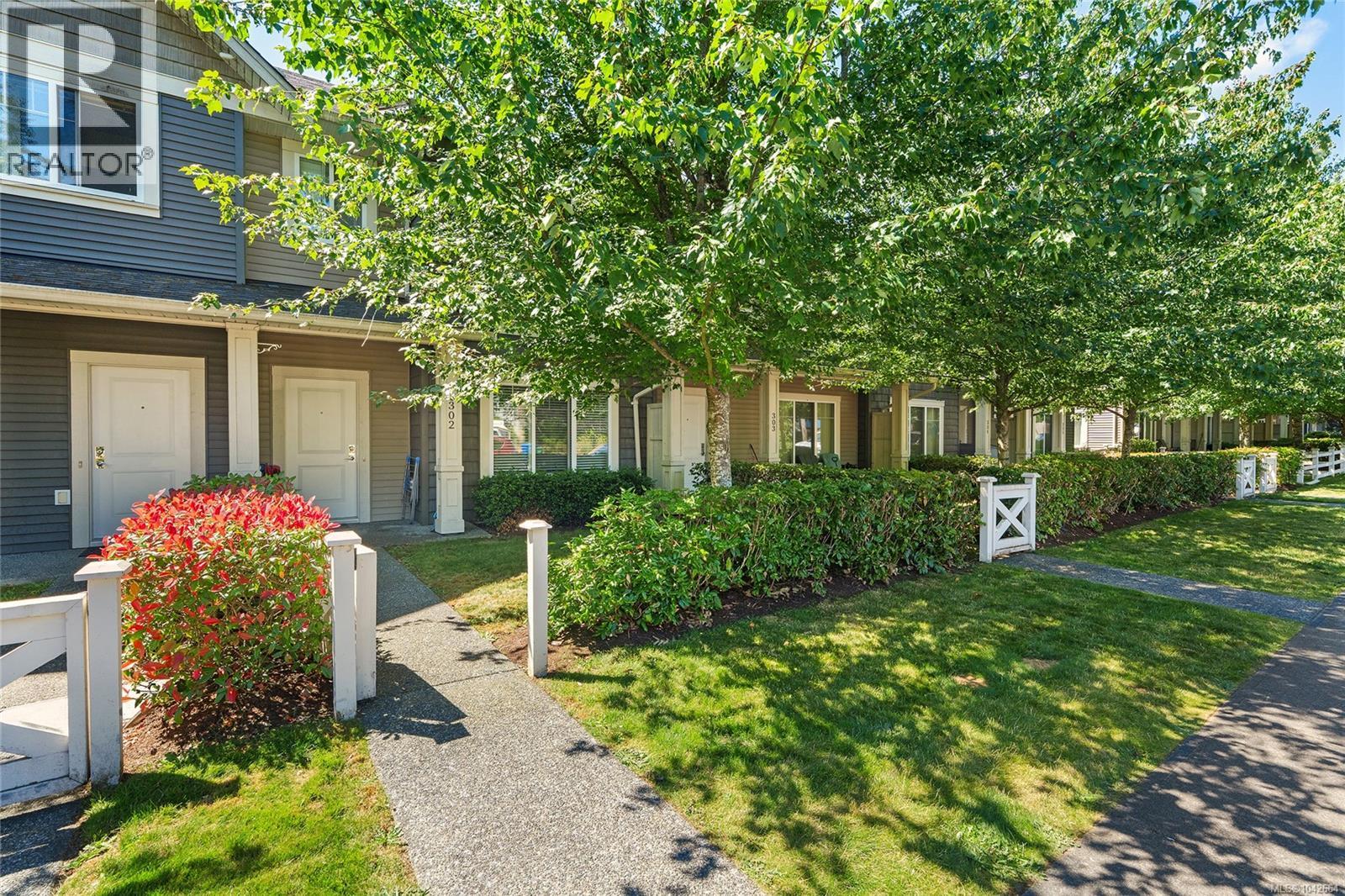 302 1675 Crescent View Dr, Nanaimo — photo 3