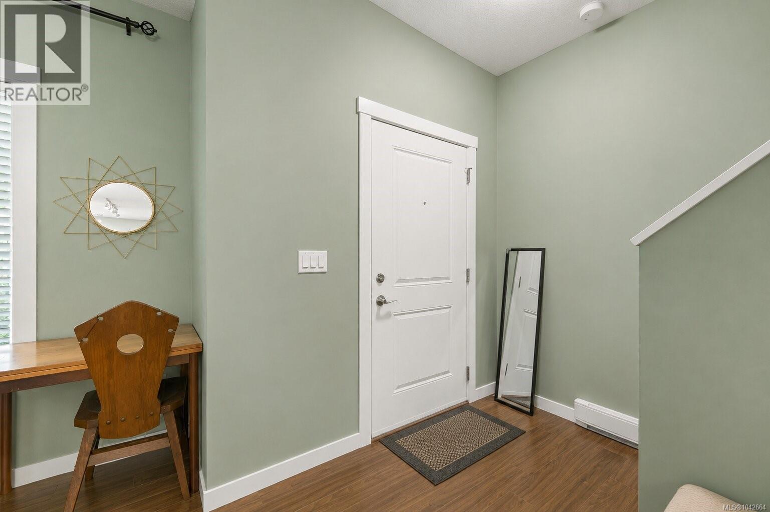 #302 1675 Crescent View Dr - 7