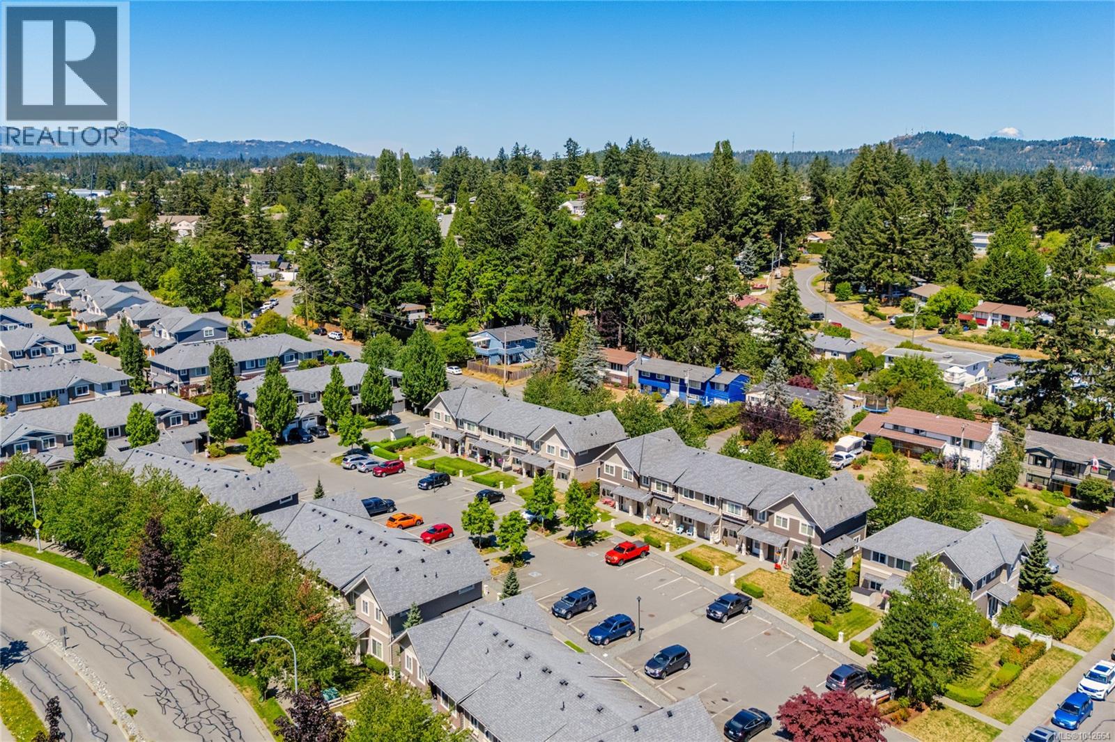 #302 1675 Crescent View Dr - 50