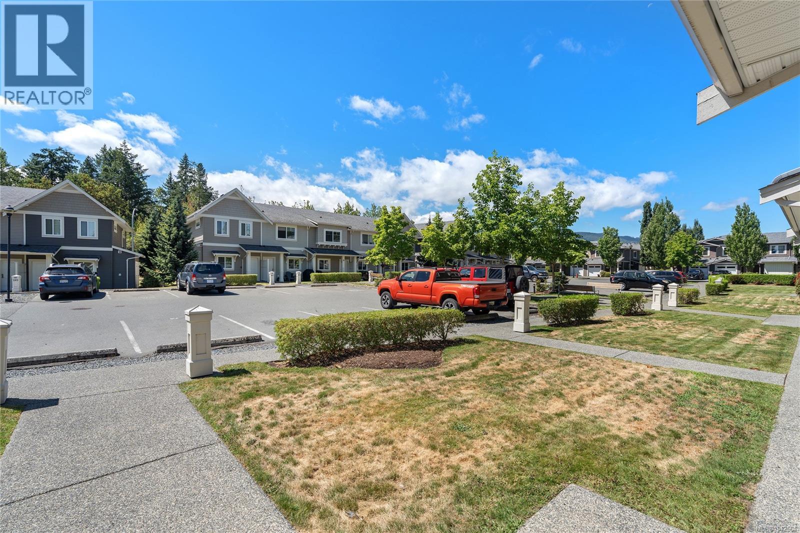 #302 1675 Crescent View Dr - 46