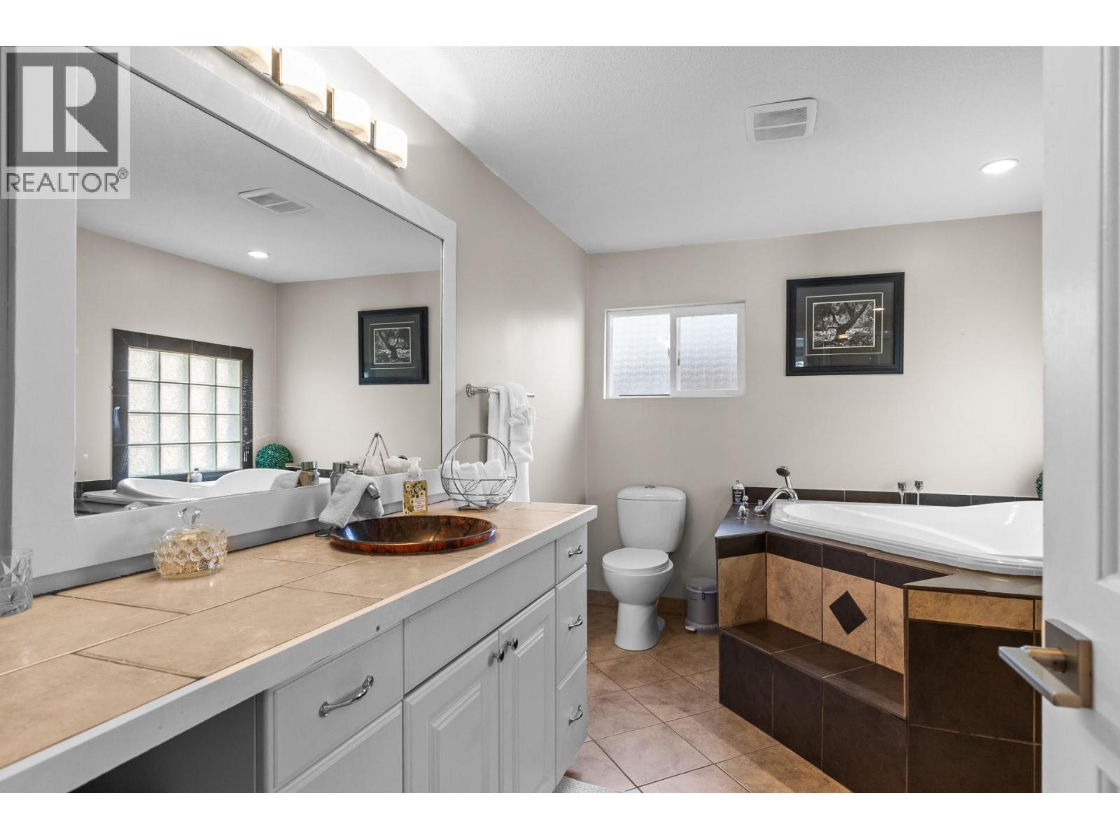 #5 5432 Chidley Road - 43