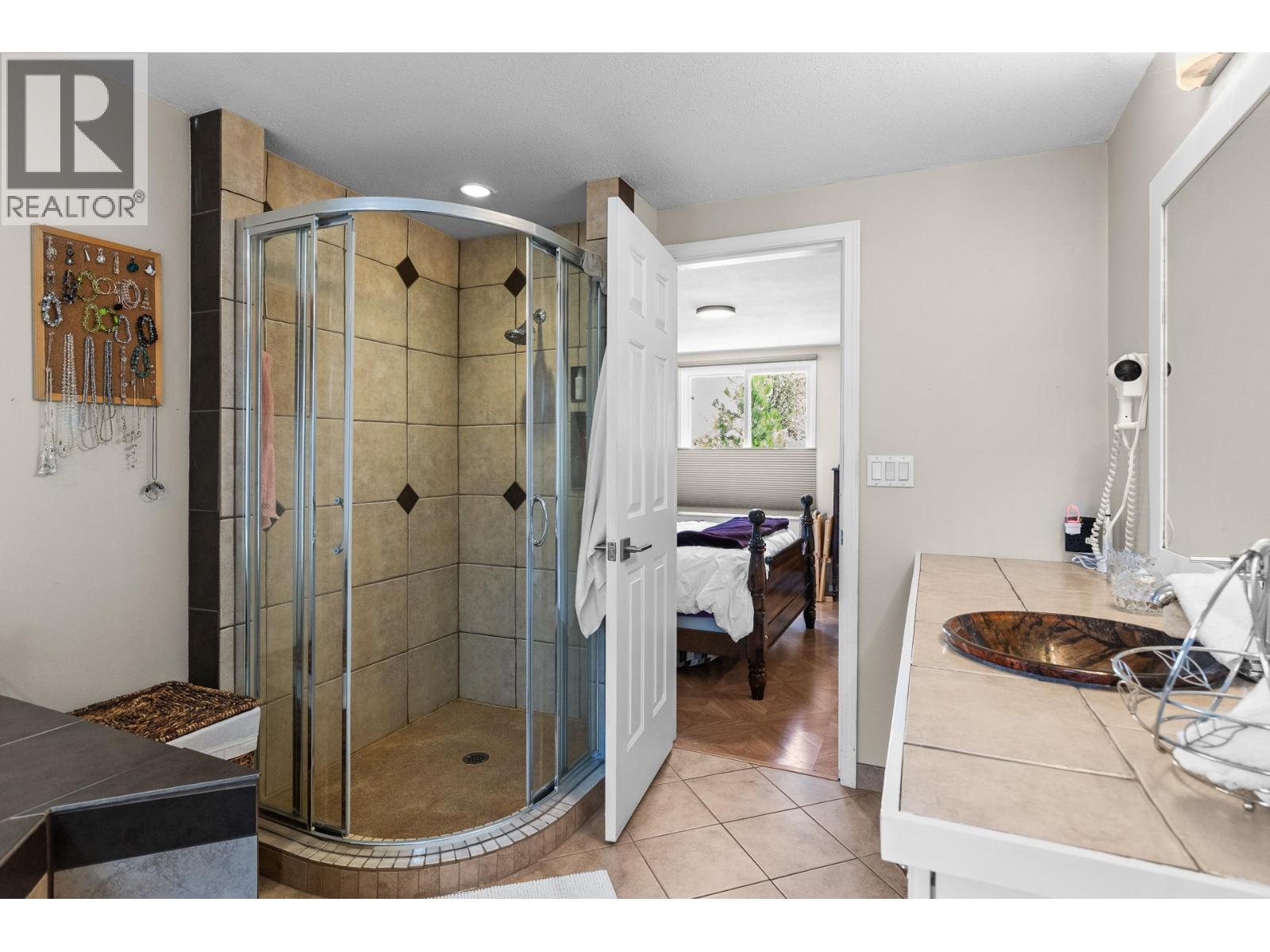 #5 5432 Chidley Road - 45