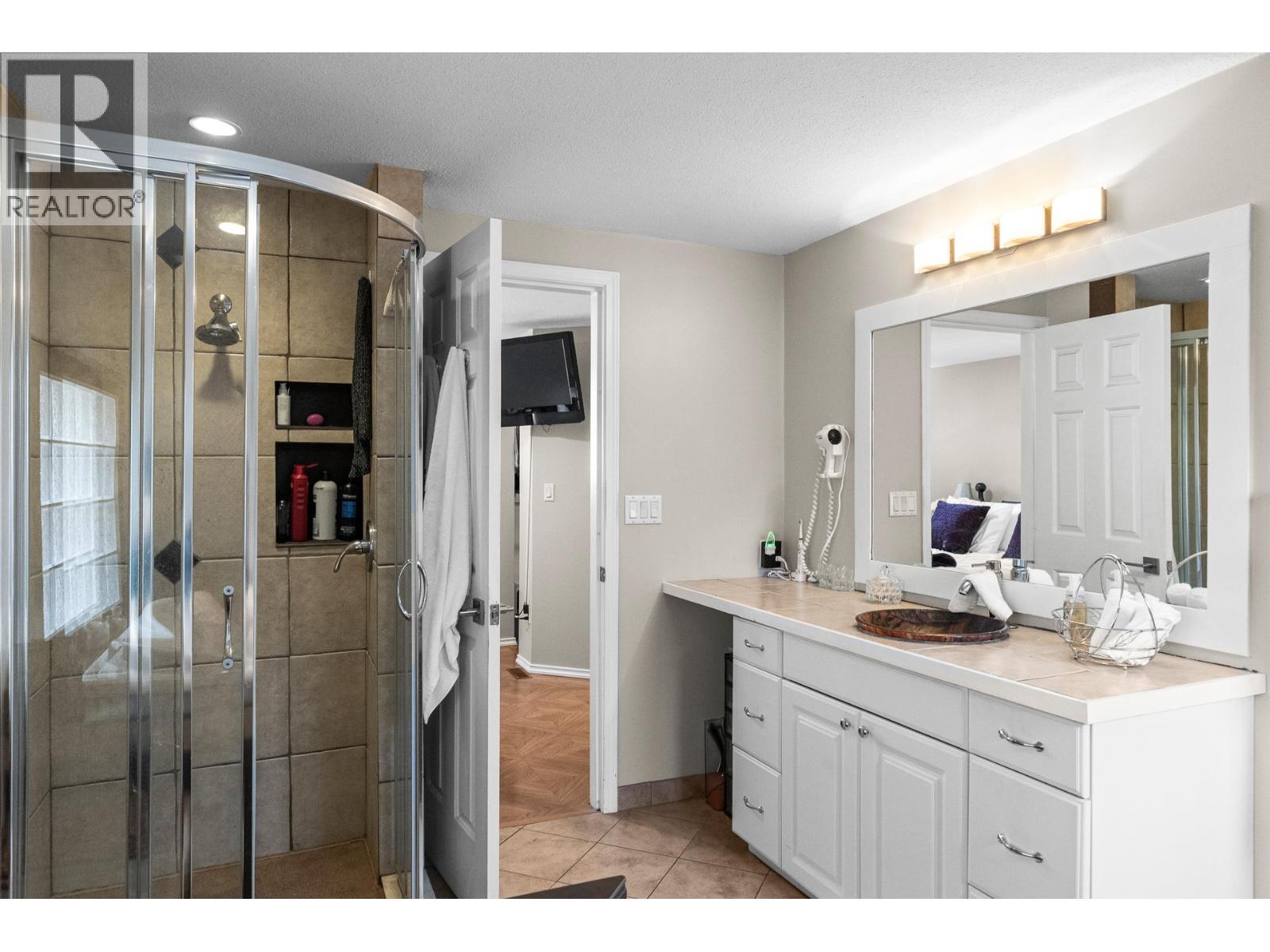 #5 5432 Chidley Road - 46