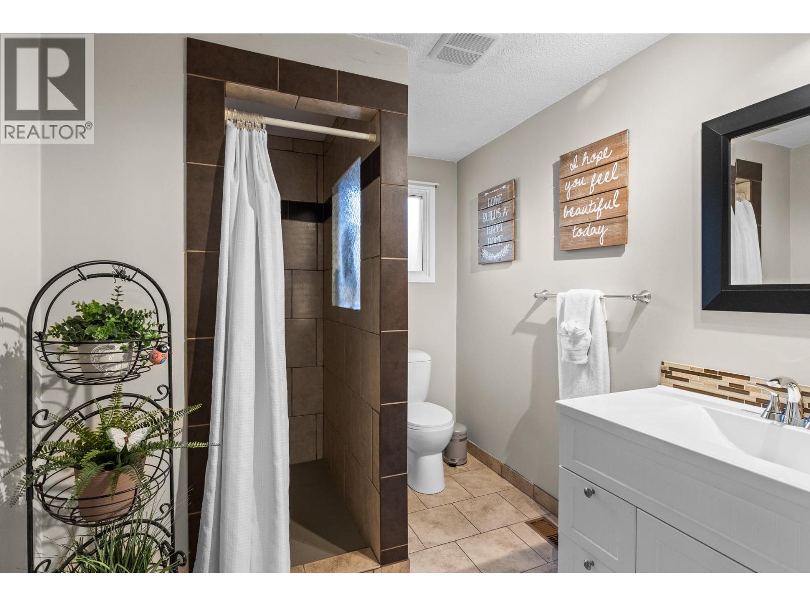 #5 5432 Chidley Road - 36