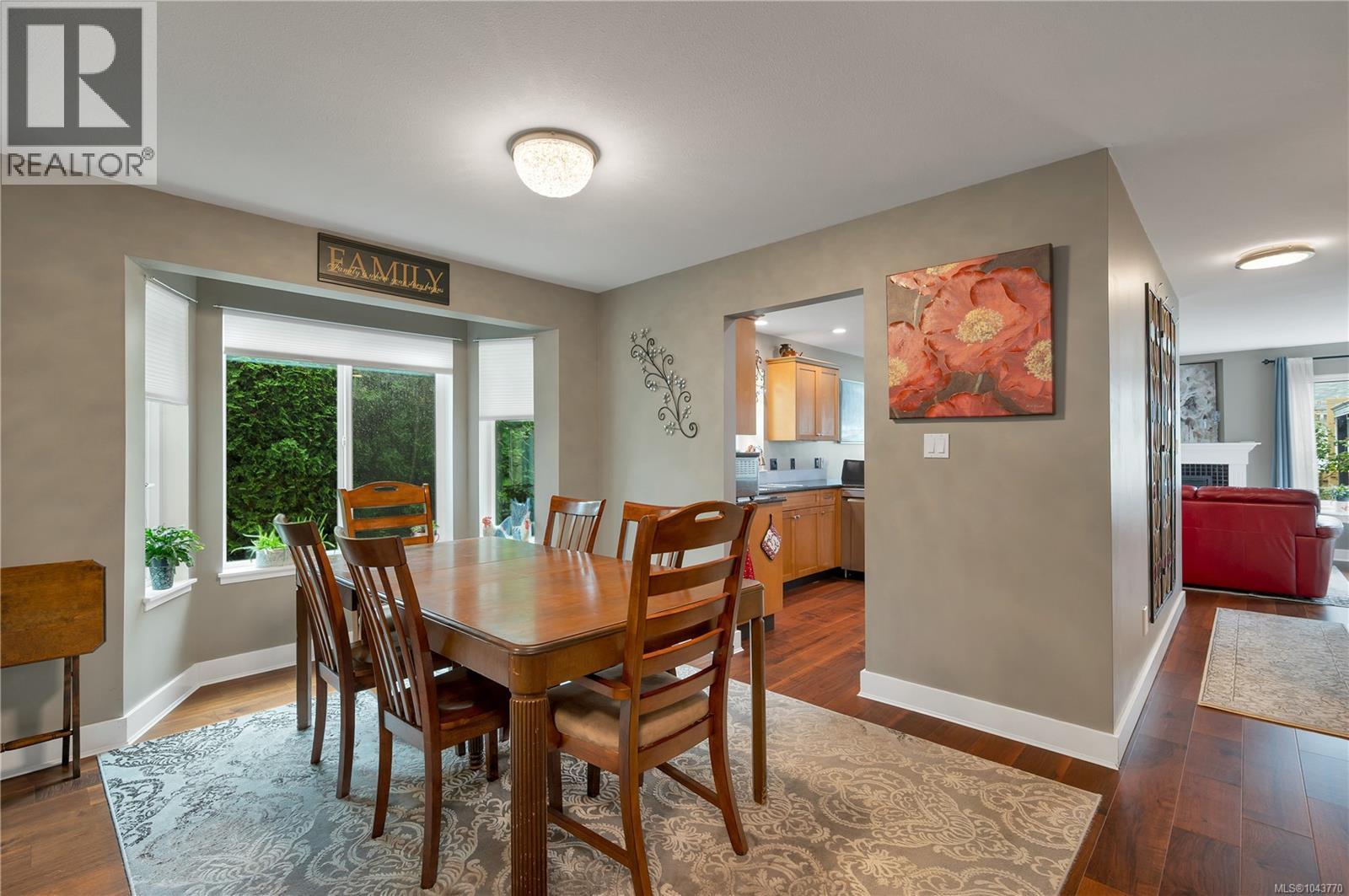 #15 769 Merecroft Rd - 8