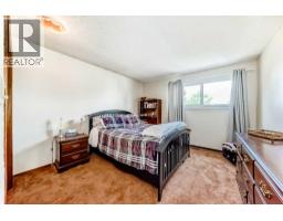 88 Castlefall Way NE - photo 33