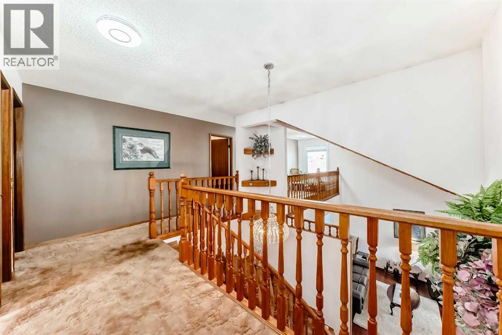 88 Castlefall Way NE - 23