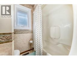 88 Castlefall Way NE - photo 40