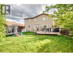 88 Castlefall Way NE - photo 46