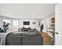 1953 158a Street, Surrey, BC V4A8G9 Photo 23