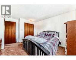 88 Castlefall Way NE - photo 34