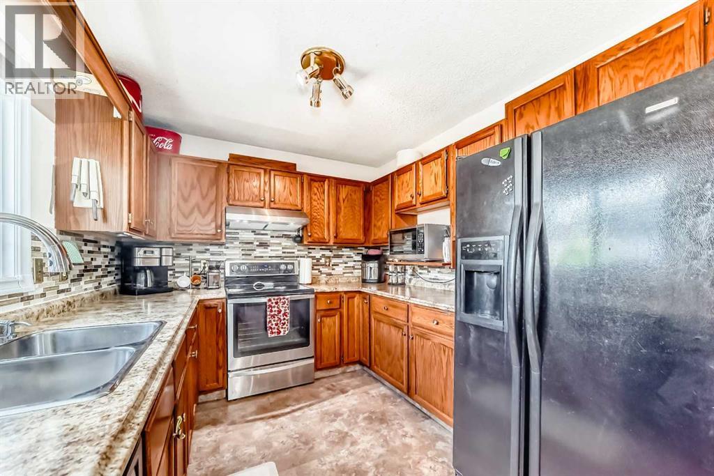88 Castlefall Way NE - 11