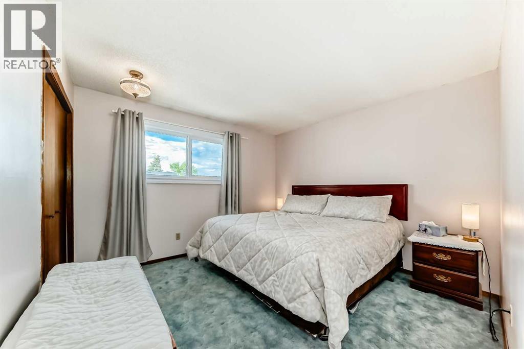 88 Castlefall Way NE - 37