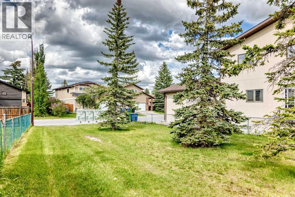 88 Castlefall Way NE - 49