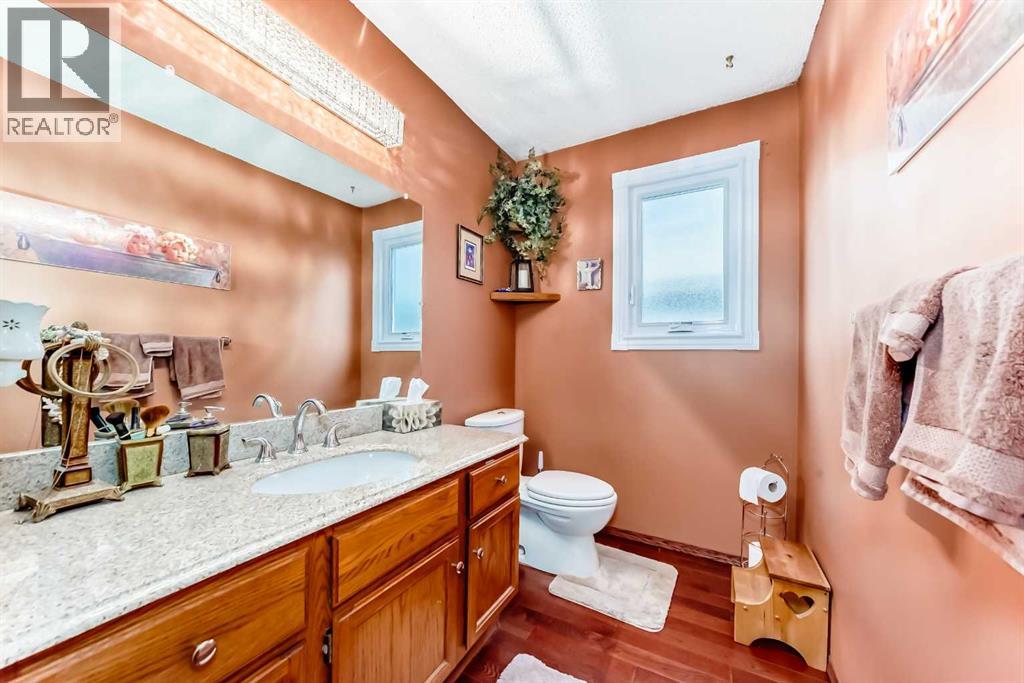 88 Castlefall Way NE - 20
