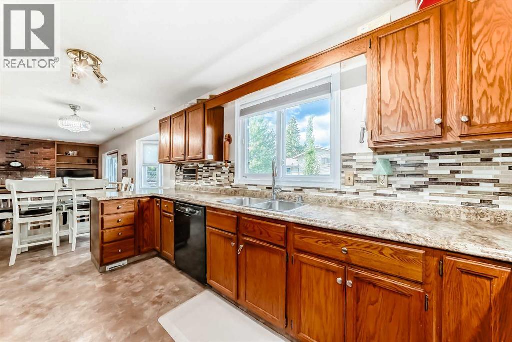 88 Castlefall Way NE - 12