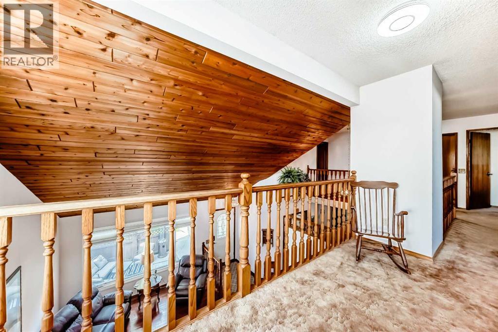 88 Castlefall Way NE - 24