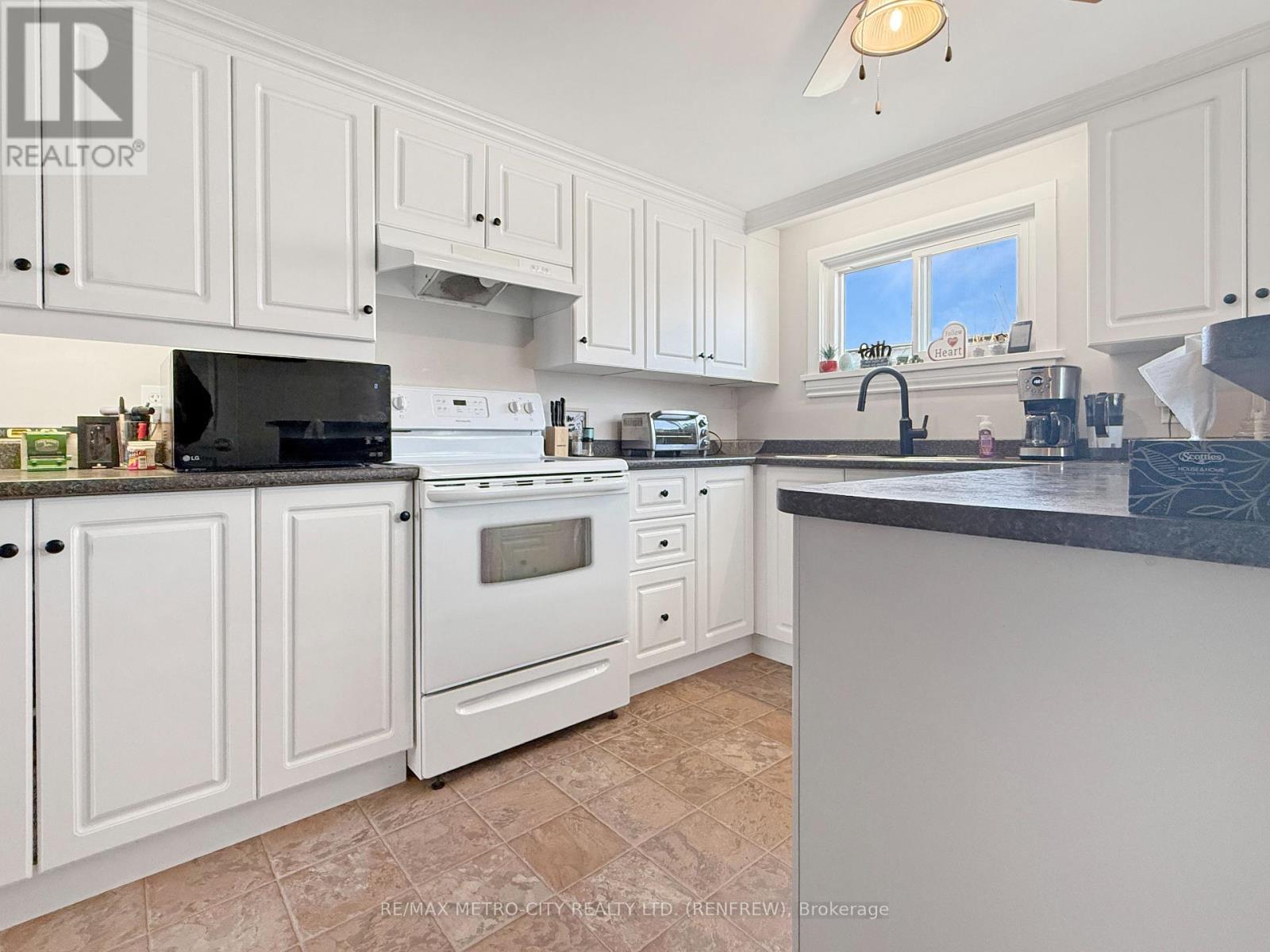 325 JOFFRE AVENUE - 15