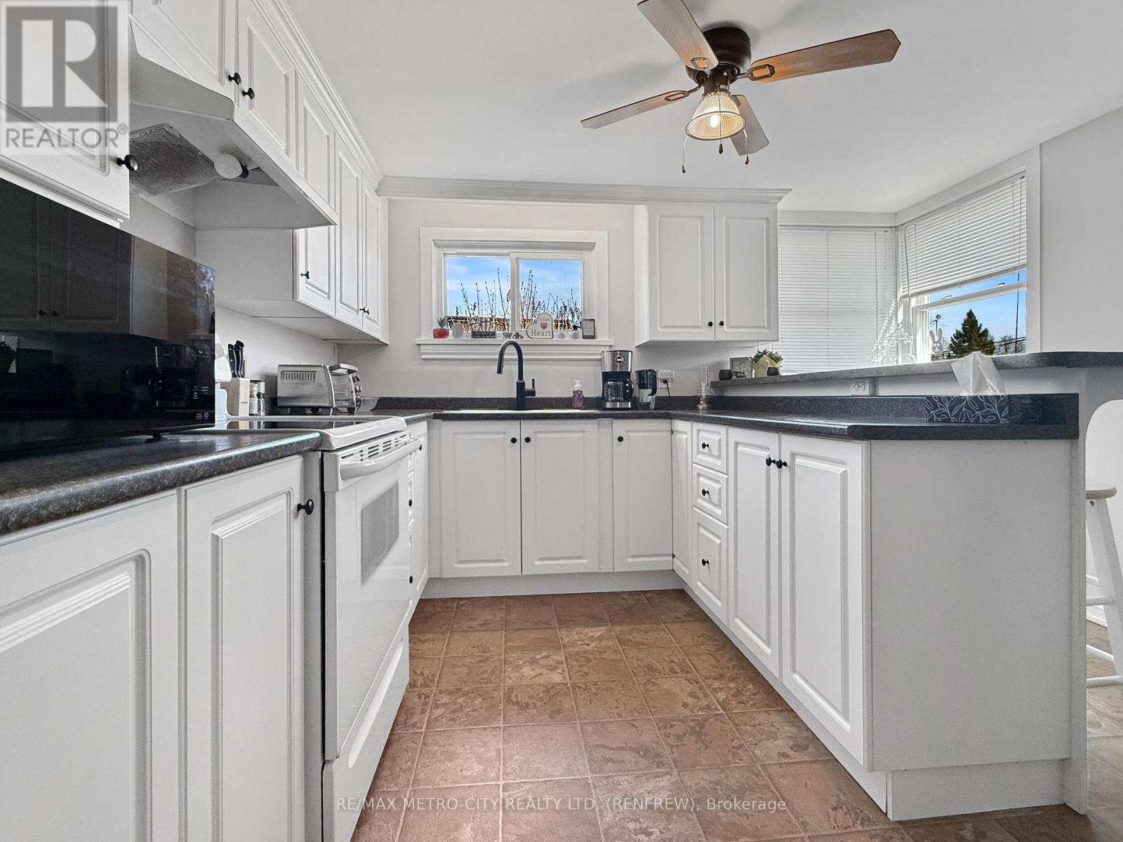 325 JOFFRE AVENUE - 14
