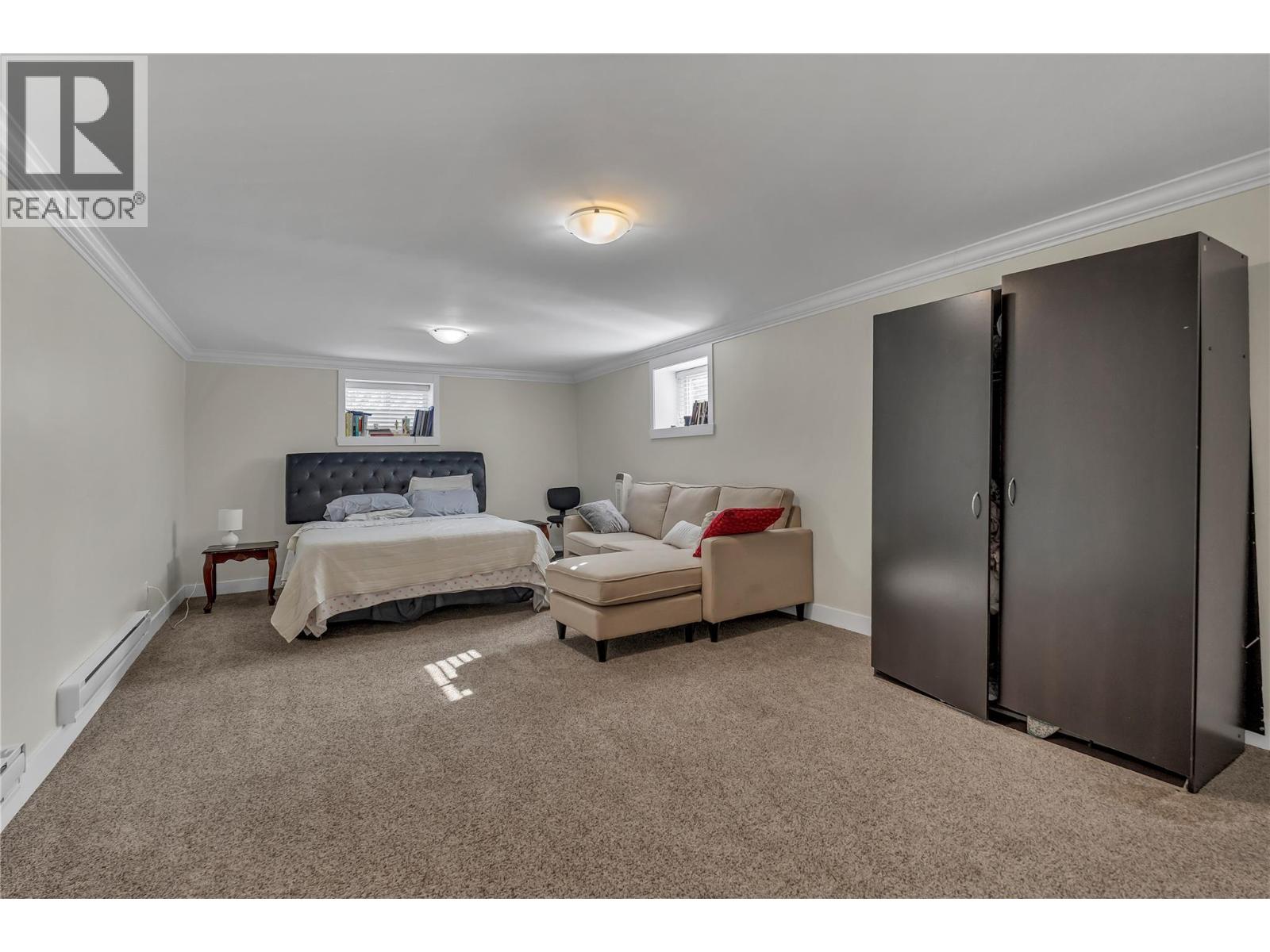 9820 RIPPEN Avenue - 32