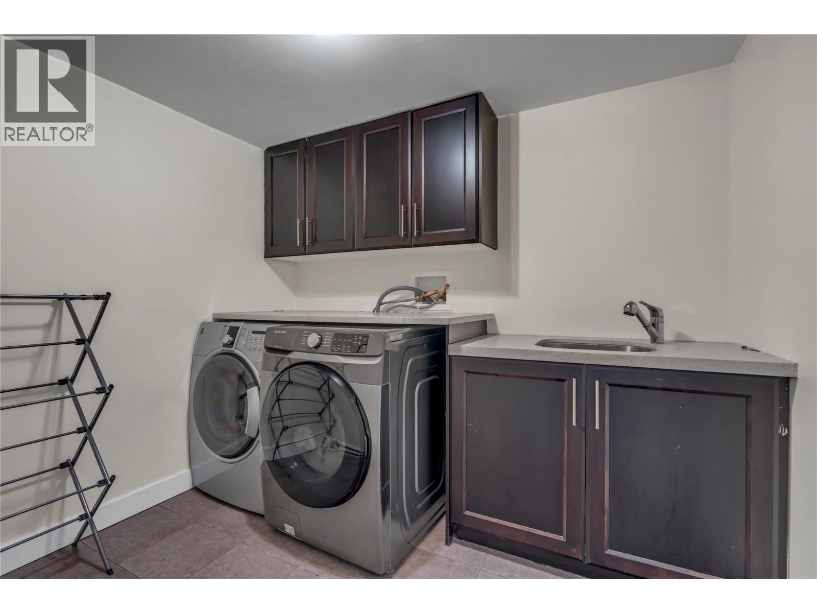 9820 RIPPEN Avenue - 35